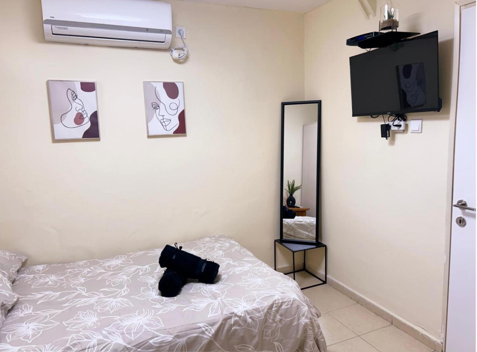 Guy'S Apartment Ейлат Екстериор снимка